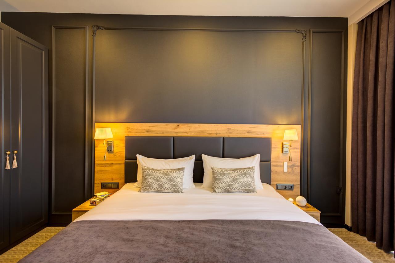Aurum Hotel Biskek Kültér fotó